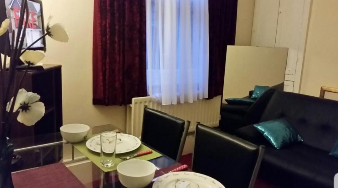 Cozy Haven Grafton Hotel Bedford Buitenkant foto